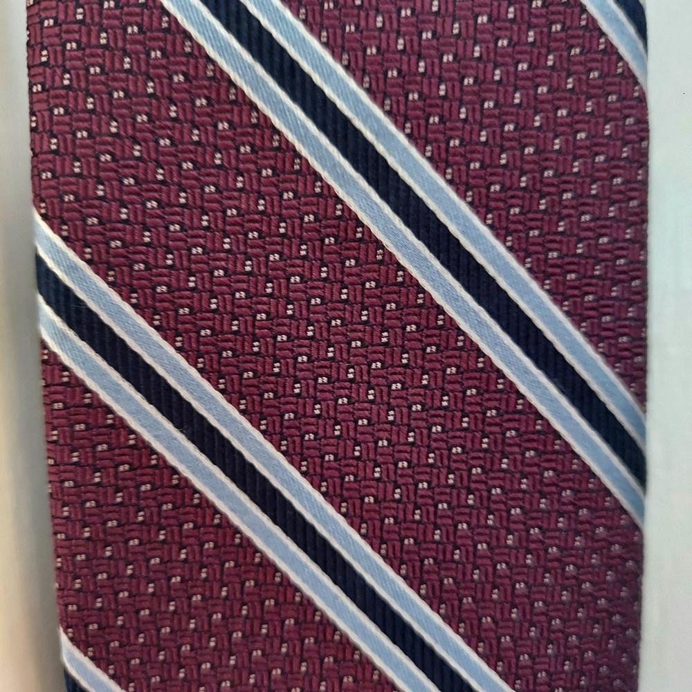 100% Silk Necktie in Beautiful Plum Color, by Joseph Abboud, Size Extra Long
